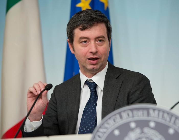 Orlando: &laquo;Pd, in Sicilia Renzi culla con amore i riciclati del potere&raquo; 