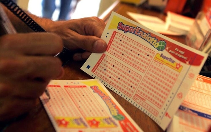 Superenalotto: un mln di euro... nell'uovo