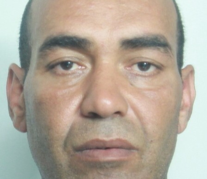 Algerino minaccia con taglierino medico ed infermiere del "V. Emanuele" per un farmaco