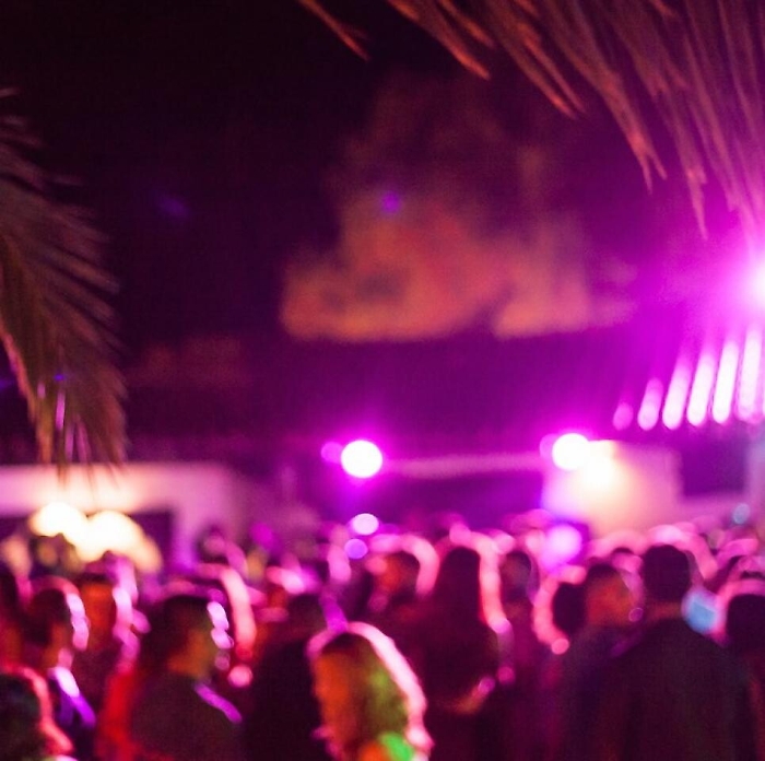 Al via la stagione del nightclubbing estivo, i nuovi percorsi della movida tra musica e street food