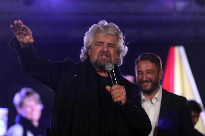 M5S, Grillo su Blog: &laquo;Contro vecchia melma, niente Maloox&raquo;