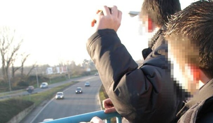 Sassi da cavalcavia: un tiro al bersaglio continuo, 70 episodi solo nel 2017 