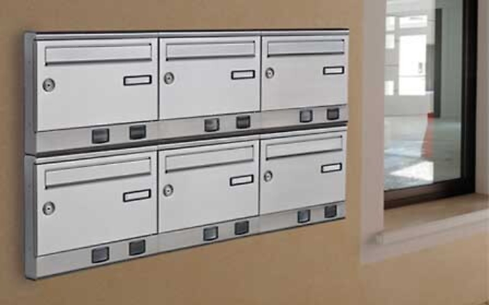 Palermo, nascondeva la cocaina nella buca delle lettere