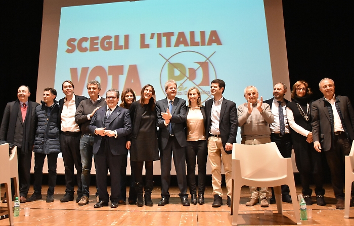 Gentiloni: &laquo;Pd compatto e vincente a testa alta&raquo;Luca, i "Muppet" e la festa dell'unit&agrave; minuscola