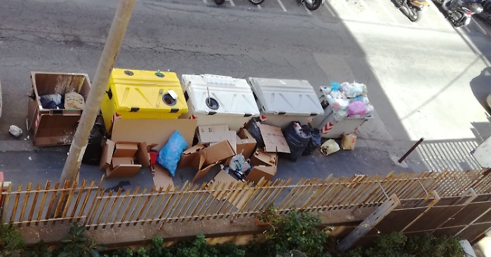 Catania, differenziata difficile in via Duca degli Abruzzi