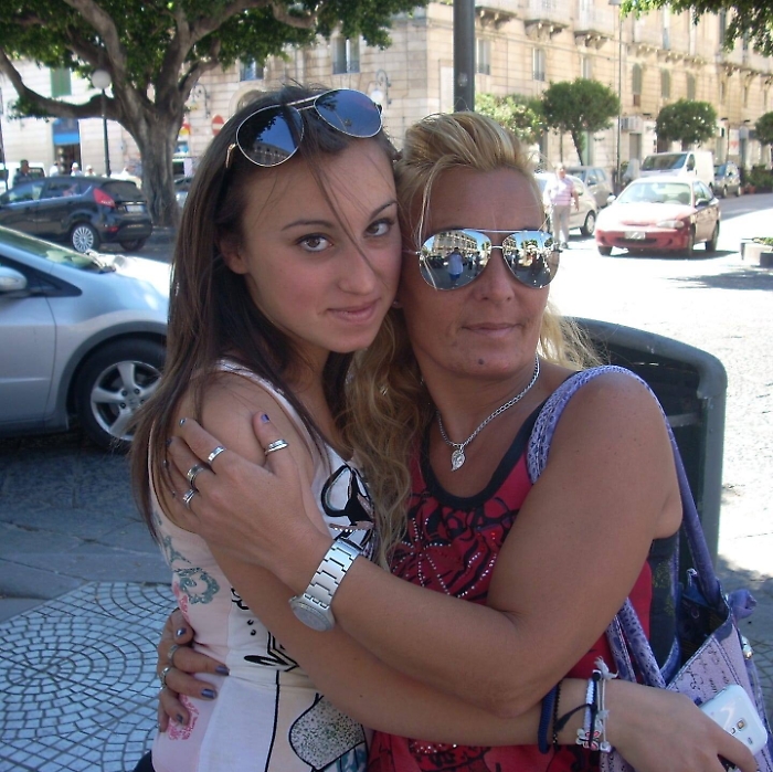 La madre di Lauretta: &laquo;Non l'avevo abbandonata, non giudicatemi con cattiveria&raquo;