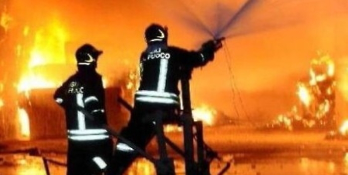 A fuoco concessionaria Renault a Bagheria: danni a 4 auto