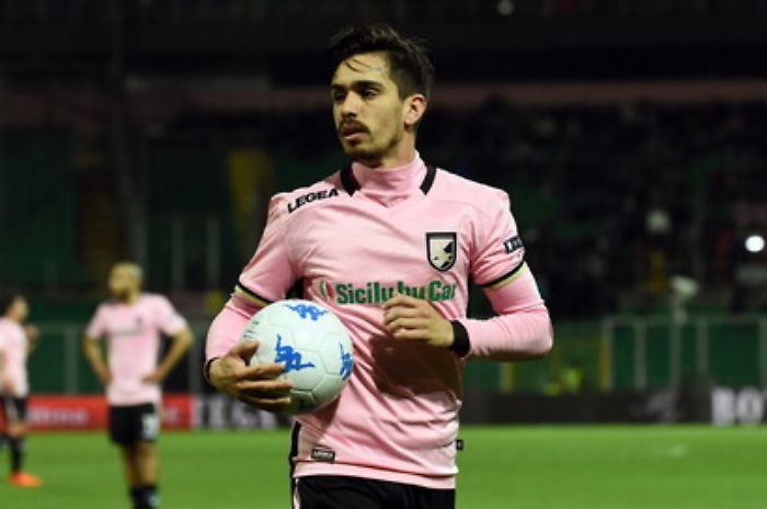 Serie B, il Palermo riprende la marcia promozione asfaltando il Carpi