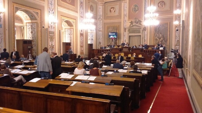 Manovra "fantasma", ancora un rinvio per la Finanziaria: si cerca di far quadrare i conti