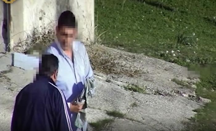 Gela, trasformavano armi giocattoli in pistole vere: 10 arresti clan Rinzivillo