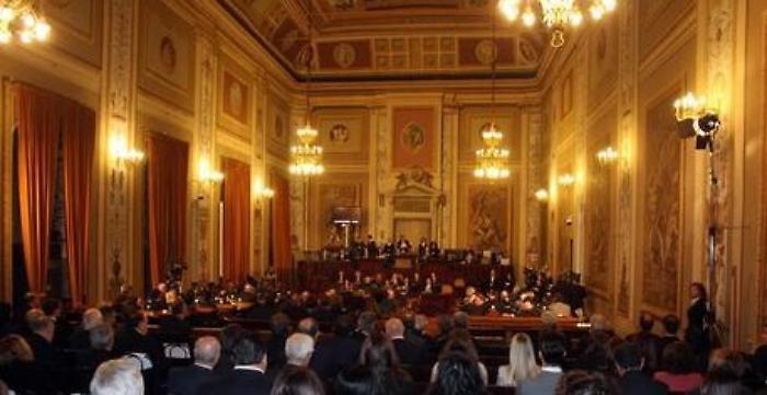 Finanziaria, tre ko per il governo. Sbloccati concorsi per assunzioni Arpa