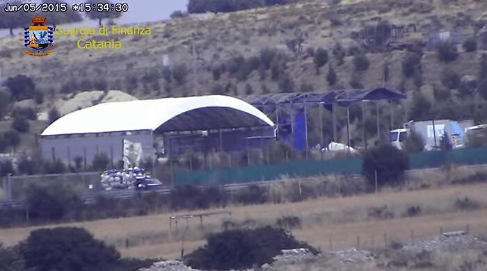 Sequestro beni per il "re" degli imballaggi dell'ortofrutta a Vittoria