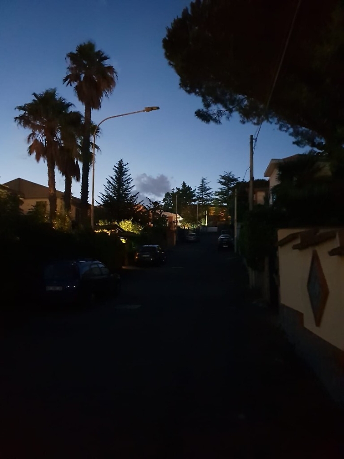 Trecastagni, via mulino a vento  al buio