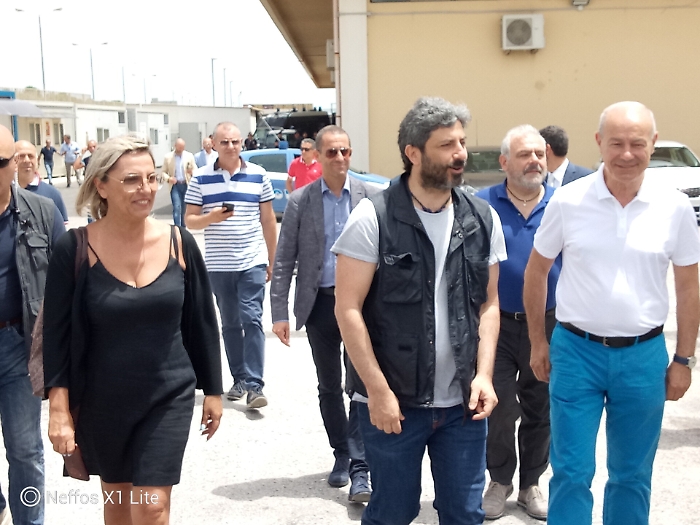 Migranti, Fico a Pozzallo si smarca da Salvini&laquo;Le Ong salvano vite umane, si aprano i porti&laquo; 