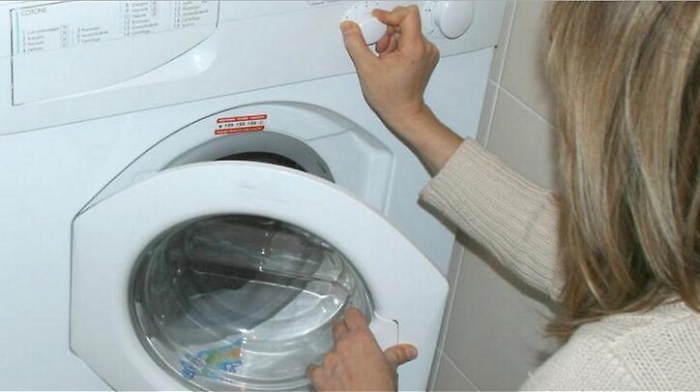 Paradossi di Sicilia, fare il bucatocosta di pi&ugrave; la sera che di giorno... 