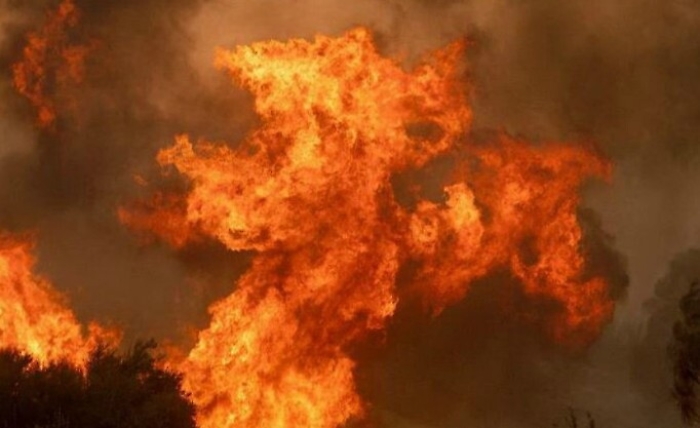 Maltempo, fulmine ad Acate colpisce stalla e provoca incendio