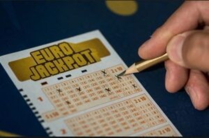 Gioca una schedina all'Eurojackpot e vince 18 milioni di euro