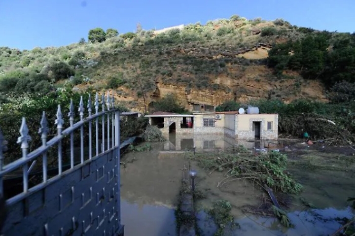 Abusivismo, Musumeci ai sindaci: &laquo;Demolite o altre case saranno tombe&raquo;