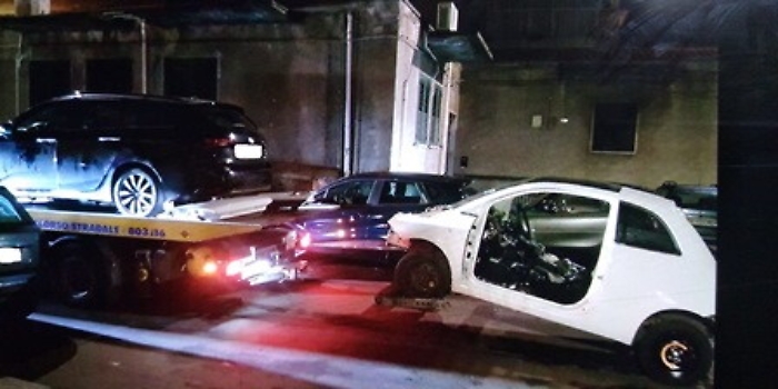 Catania, auto rubate smantellatein garage a Picanello: 5 denunciati