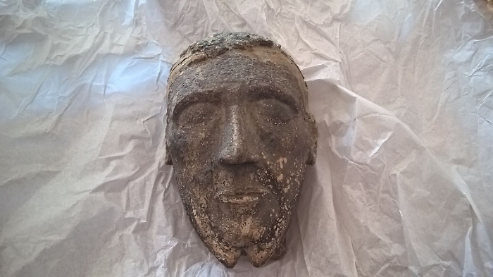 Siculiana, rinvenuta testa di crocifisso nero