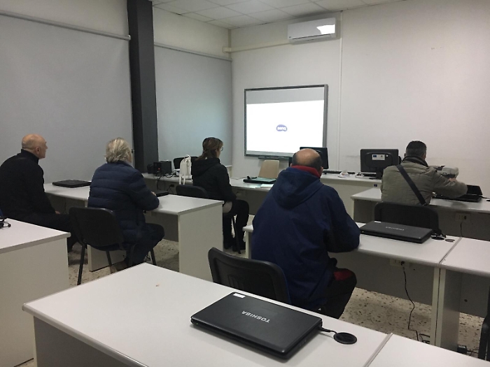 A Catania l'unica scuola  per "tardivi digitali"