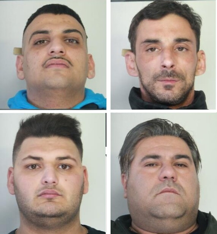 Acireale: si scambiavano marijuana, quattro in manette