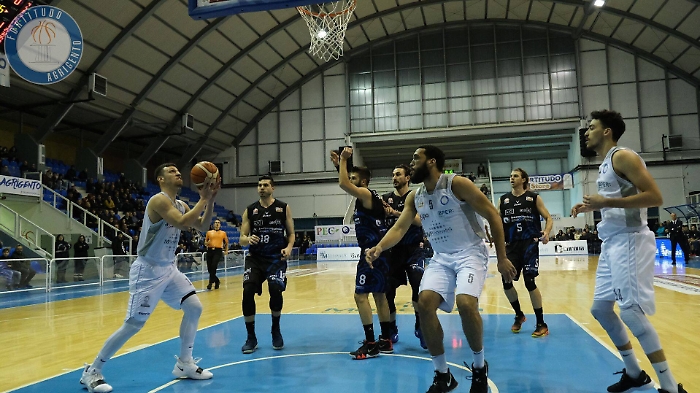 Basket A2: la Fortitudo supera al Palamoncada il Latina