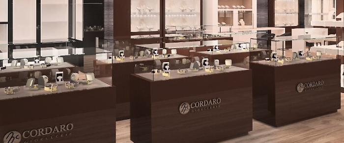 Ladri super veloci alla gioielleria Cordaro: in pochi minuti razzia di preziosi