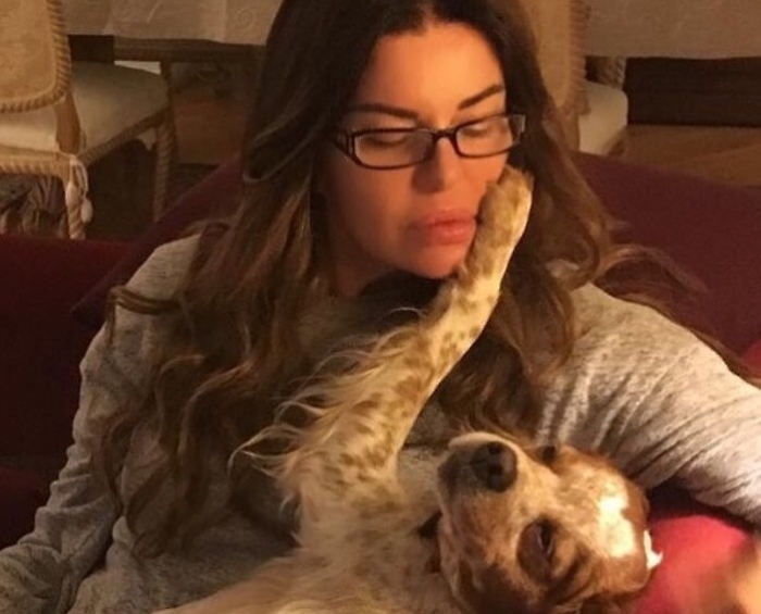 "Guarda come sono carini...", Alba Parietti fa ingelosire il suo Venghi: ecco come reagisce