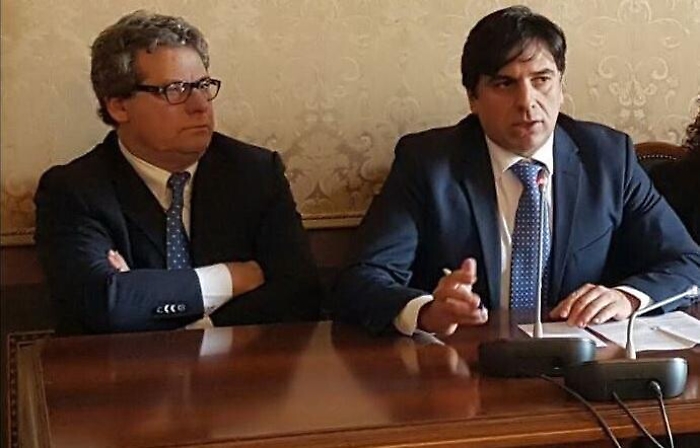 Europee, rivolta contro Miccich&eacute;Il sindaco Pogliese lascia Forza Italia