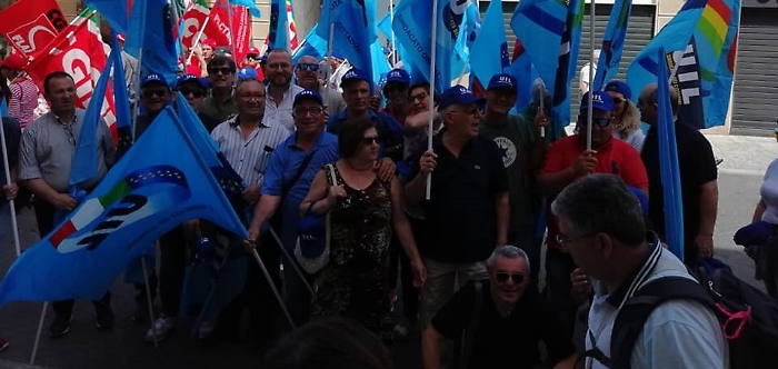 La Uil agrigentina numerosa alla manifestazione di Reggio Calabria