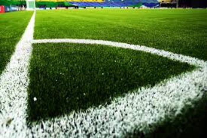 Campi in erba sintetica ricettacolo di batteri pericolosi e la Figc ordina la sanificazione