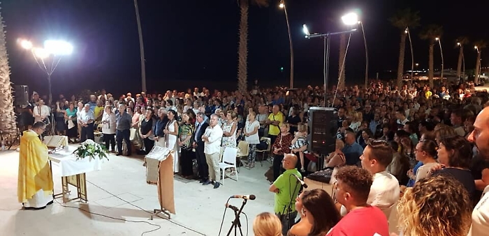 Gela la varchiata do Santu Patri in una citt&agrave; di mare senza porto