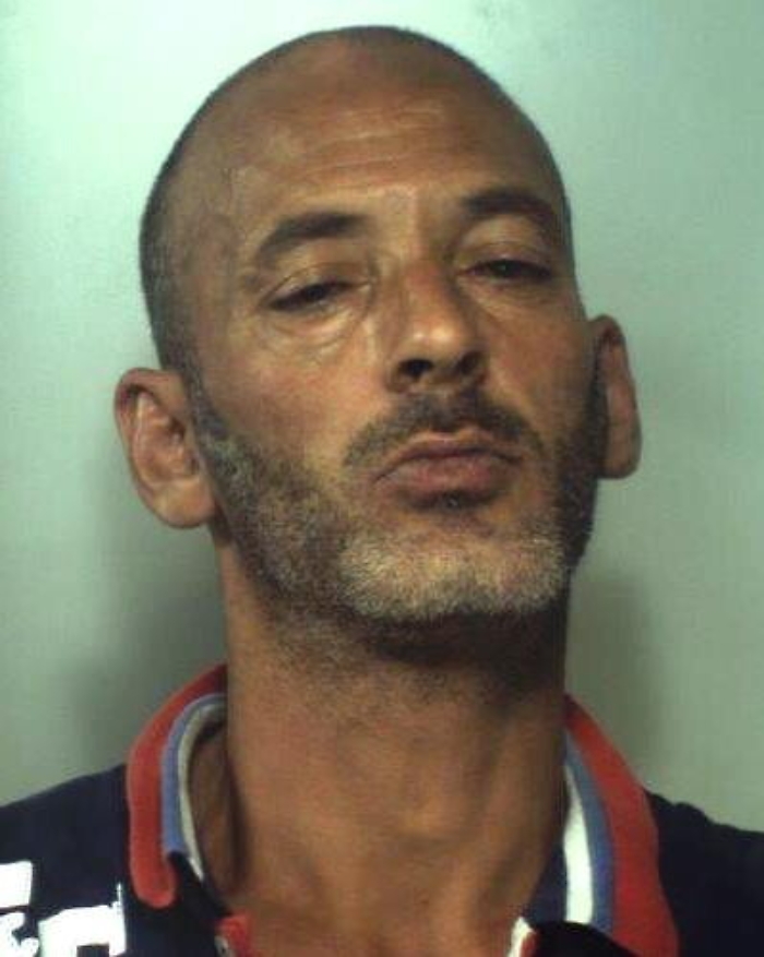 Catania, &laquo;Sei un pezzo di merda&raquo;  parcheggiatore abusivopretende 3 euro e insulta automobilista-carabiniere