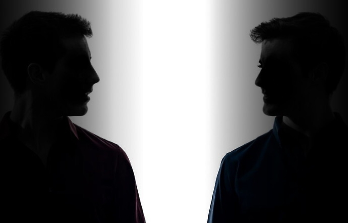 Messina: fermato alla guida senza patente, si finge il fratello gemello