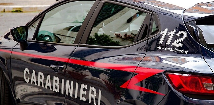 Ragnatele e crepe in pizzeria ad Augusta: disposta la chiusura