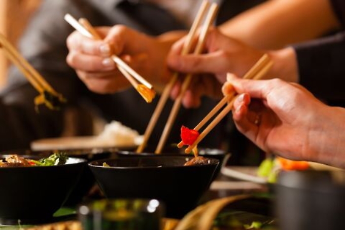 Coronavirus, ristoranti cinesi a picco: almeno 50 licenziamenti in 15 giorni