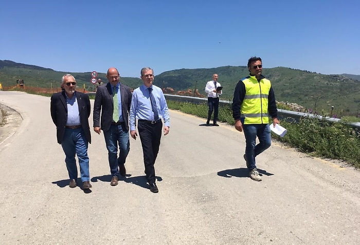 Falcone: &laquo;L'Anas una palla al piede, apriamo noi lotto della Nord-Sud&raquo;