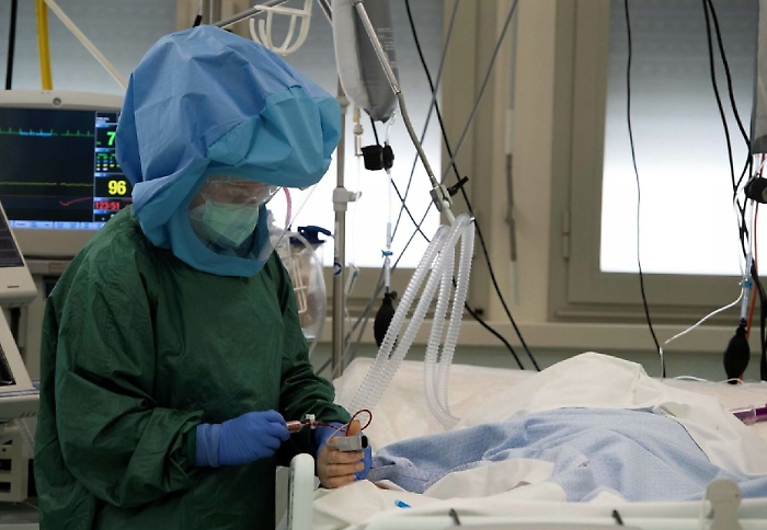 Anziano muore a Palermo in reparto Covid ma non era stato contagiato