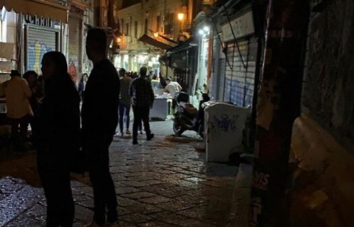 E a Palermo si prende un pugno in faccia per aver difeso una trans