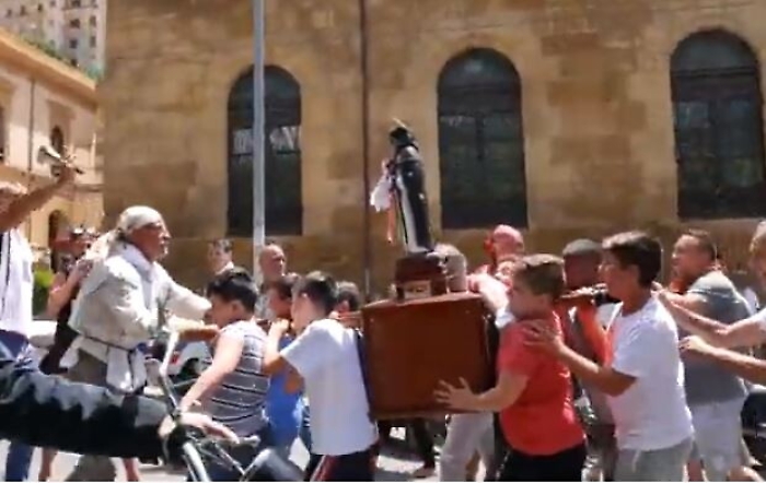 Agrigento, processione abusiva per San Calogero: otto denunciati