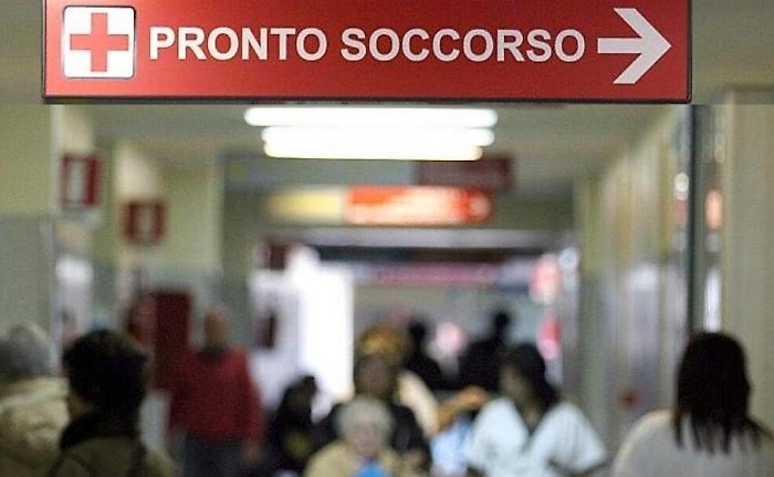 Pronto soccorso sotto pressione in SiciliaA Palermo fila per ricoveri e tamponi