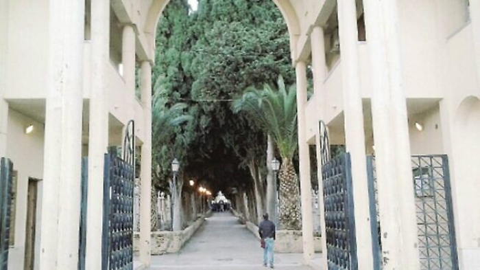 Coronavirus, chiuso per la ricorrenza dei defunti il cimitero di Canicatt&igrave;