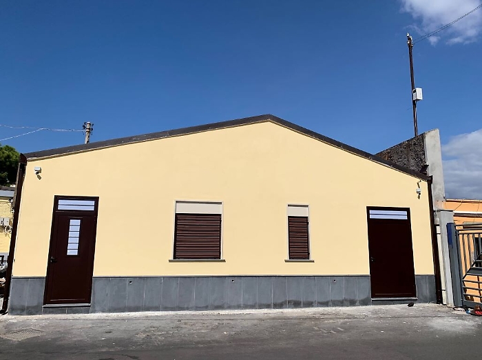 Catania, nuovi bagni e docce all'Help Center della Caritas