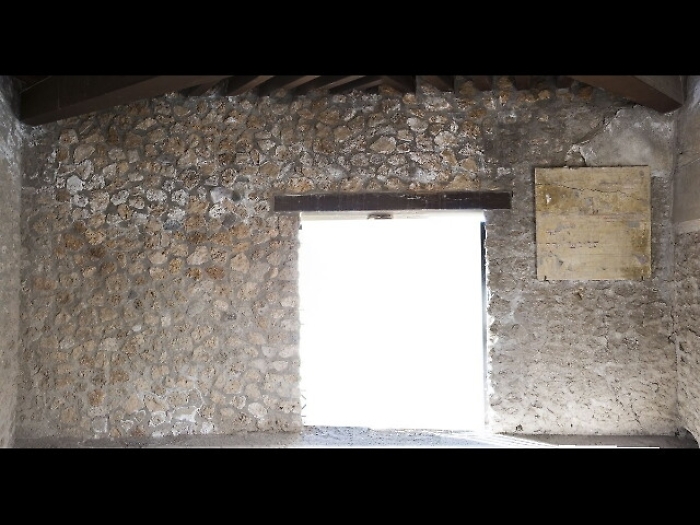 Pompei, cede pannello in cemento