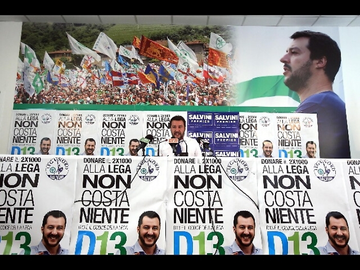 Imbrattata sede Lega Bergamo