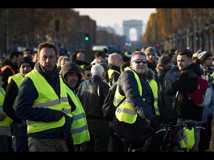 Gilet gialli, feriti salgono a 409