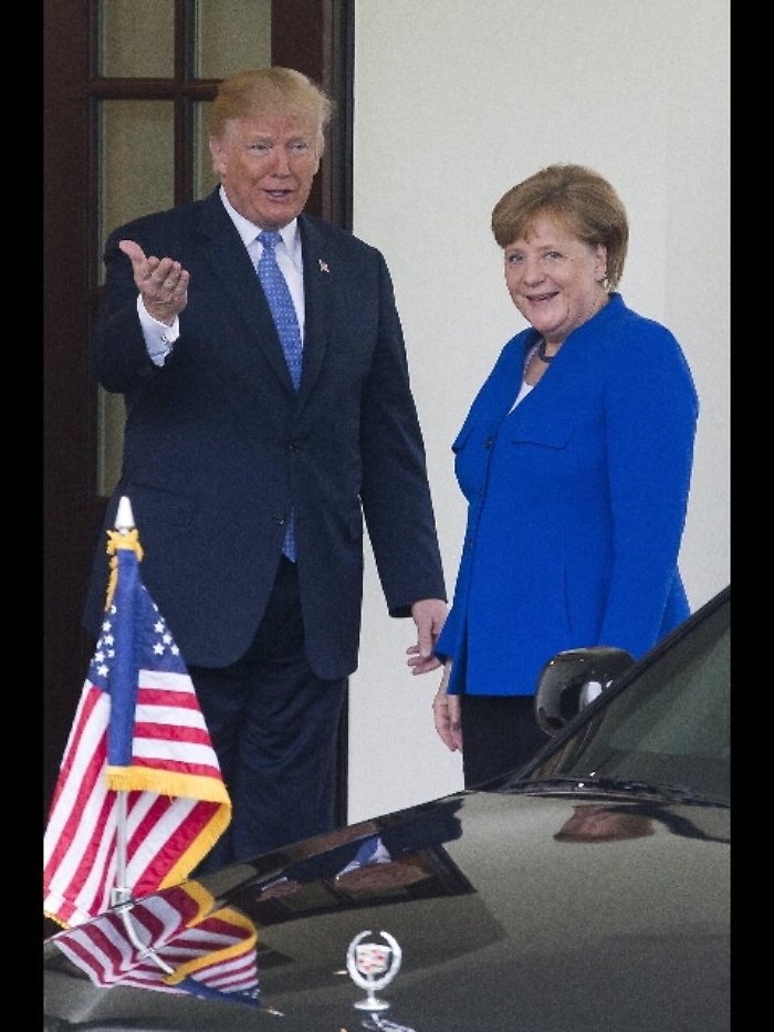 Trump, stop squilibri commerciali con Ue