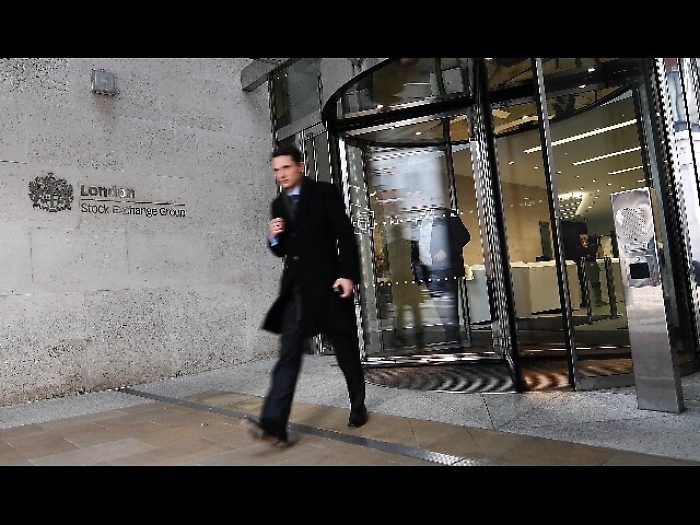 Borsa: Europa vola in apertura