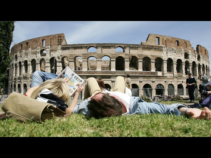 Ponte 25/4, 7,5 mln italiani in viaggio